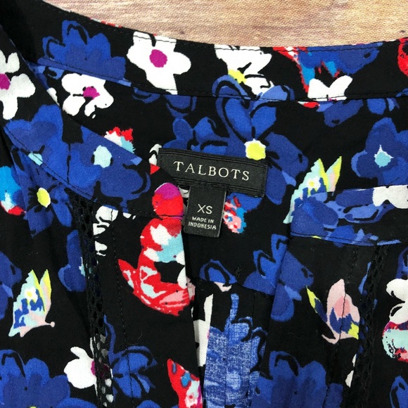 Talbots blue floral & butterfly blouse - Picture 5 of 8